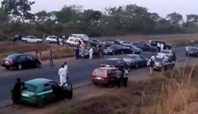 Residents kick over frequent kidnapping inspite of heavy security checkpoints on Enugu-Ugwuogo Nike road
