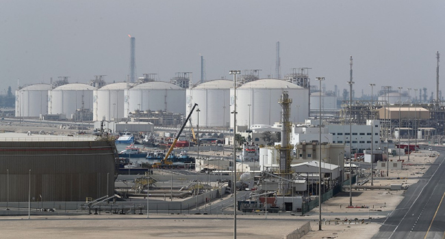 Iran Hits Saudi, Kuwaiti Oil Refineries In Latest Attacks