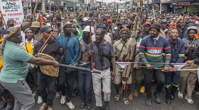 Thousands March In South Africa, Demand Illegal Migrants Leave