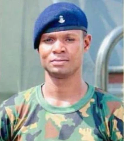 Army hunts soldier over alleged sale of uniforms to terrorists