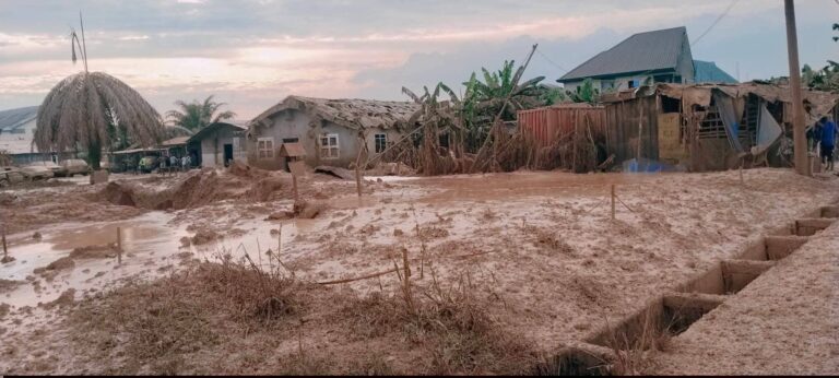 ’20 injured, 50 houses damaged’ as gas pipeline explodes in Rivers